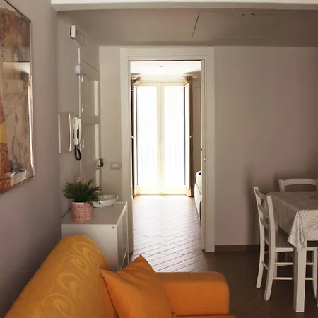 Casa Al Vecchio Molo-3